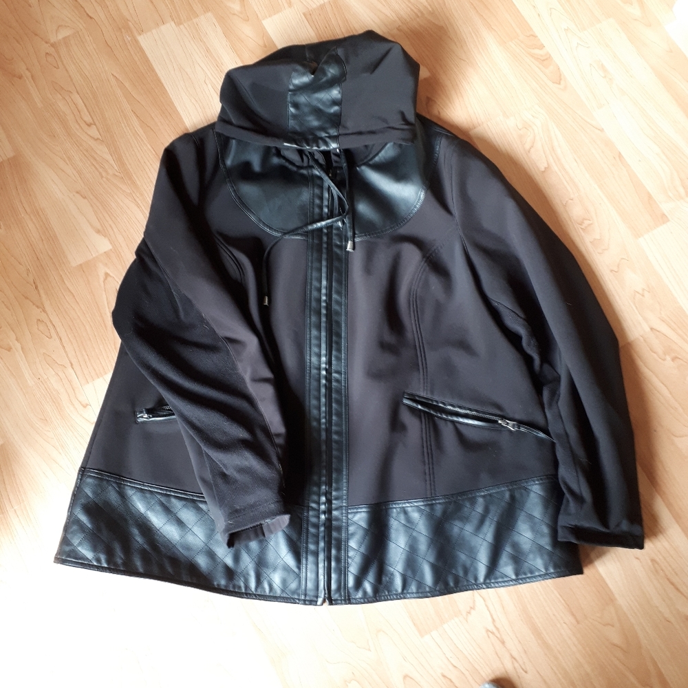 Jacket (fall) - Picture 2 of 3